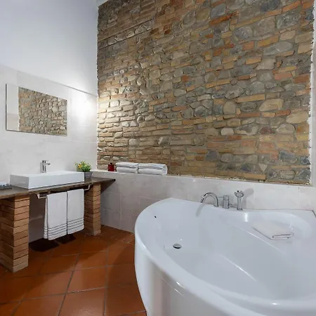 Dmora Retreat فندق بارما