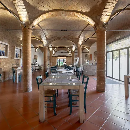 Dmora Retreat فندق