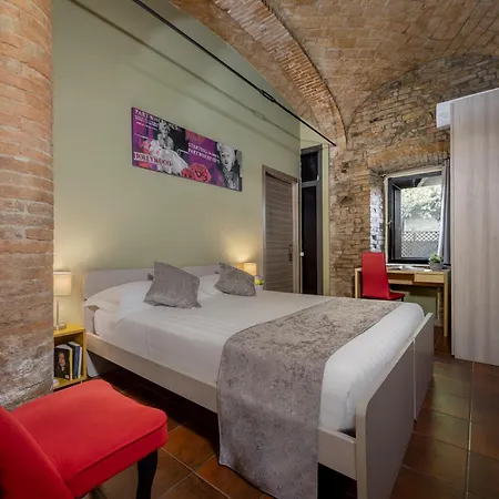 Dmora Retreat بارما